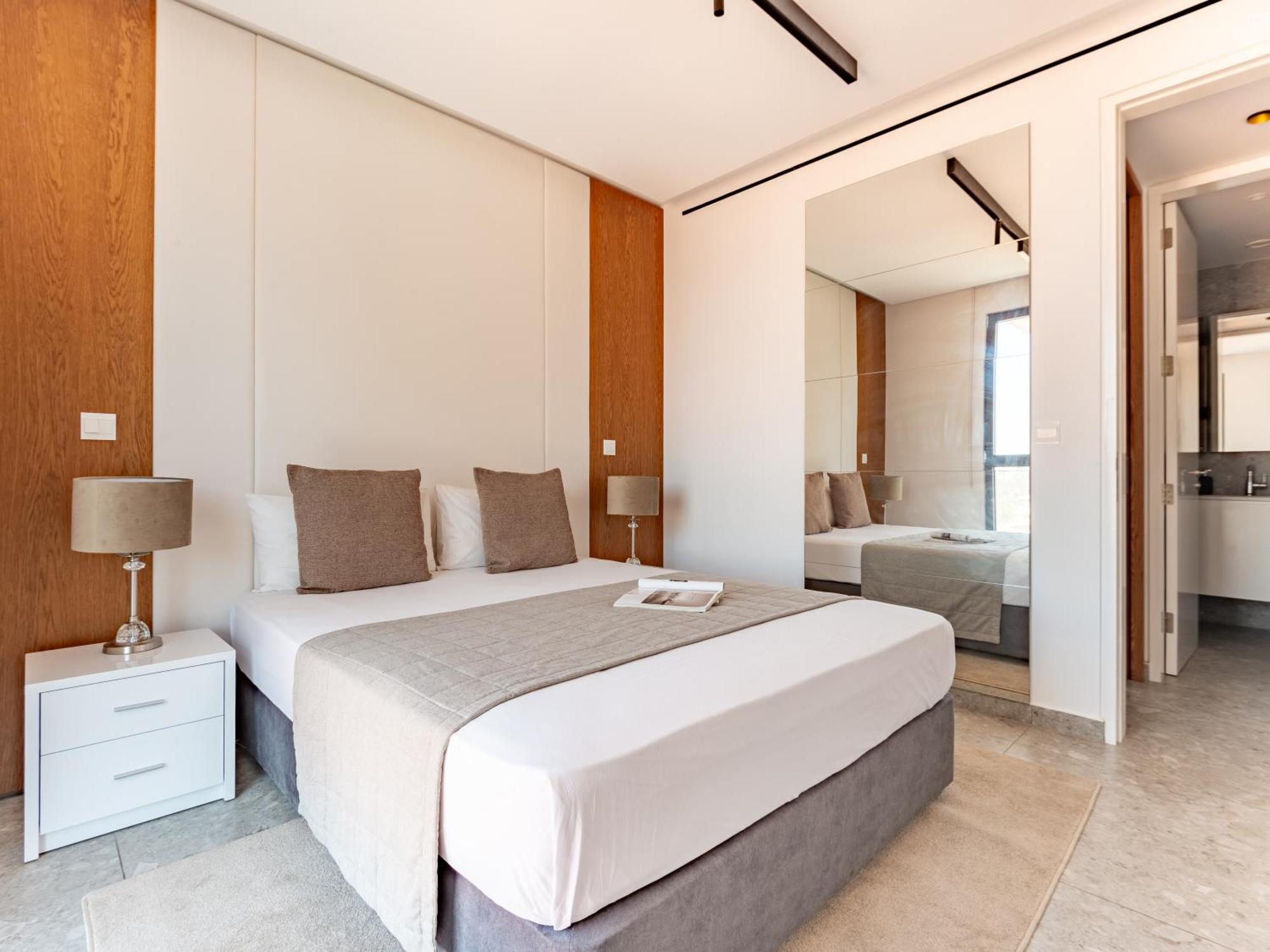 Sanders Gaia - Bright Two-Bedroom Apartment With Sea View Larnaca Ngoại thất bức ảnh